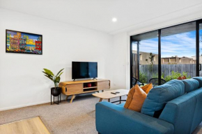 1 Bedroom City Base with Free Car Park, Christchurch